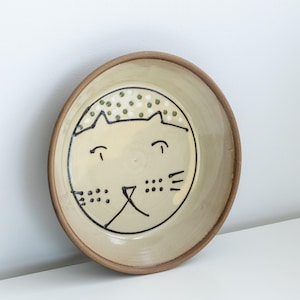 Handmade pottery dish, Glazed pottery dish. Signed by artist. Cat design. Signed by artist