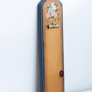 Vintage wooden wall note pad, file clipboard Handpainted. Signed