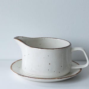 J & G Meakin England Lifestyle Sauciere Untertasse Servierplatte creme-weiß gesprenkelt in braun Vintage Keramik 1970er Jahre Bauernhaus Dekor