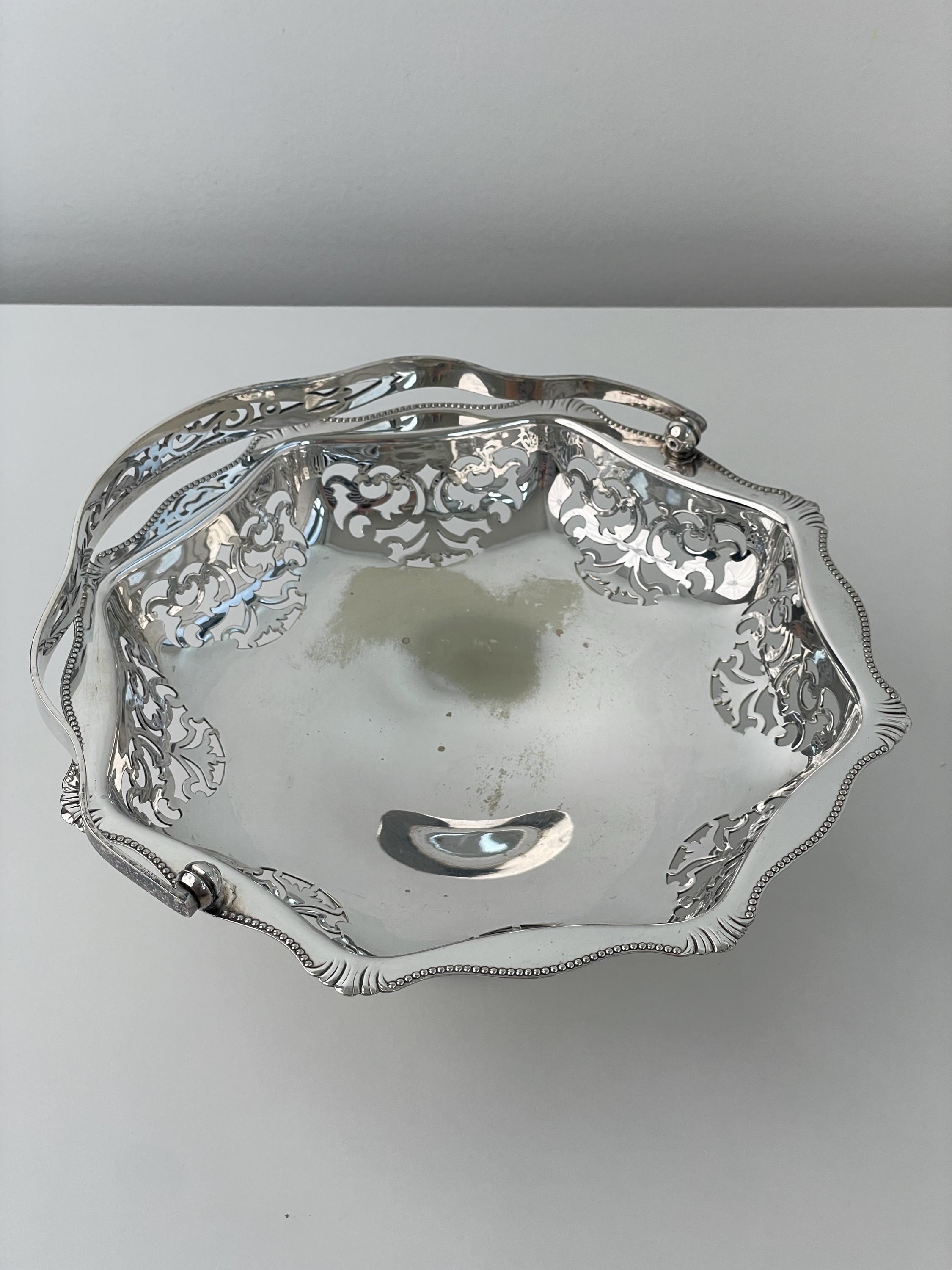 ヴィンテージ シルバーメッキ バスケット ハンドル付き イギリス製