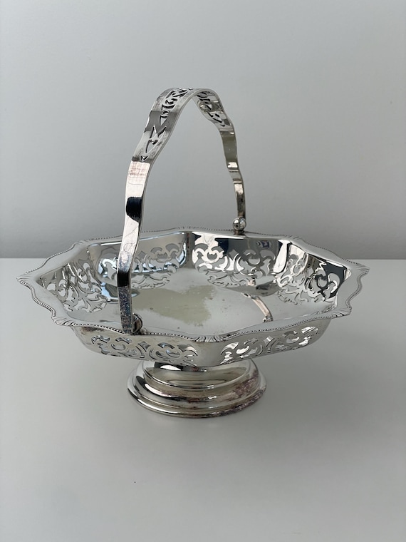 ヴィンテージ シルバーメッキ バスケット ハンドル付き イギリス製