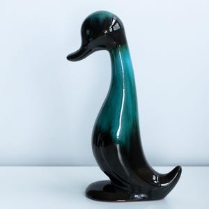 Vintage 1960er Jahre Blue Mountain Pottery Gans Figur, MCM Mid Century BMP Ente, Midcentury Canadiana mit Tropfglasur, Made in Canada