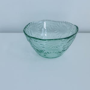 Vintage Retro Green Recycled Glass Sunflower Candy Dessert Fruit Serving Bowl
