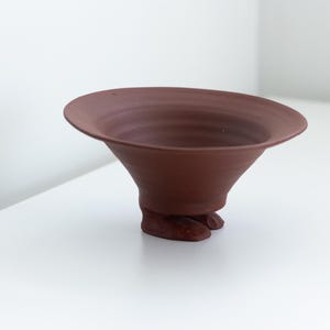 Footed bowl