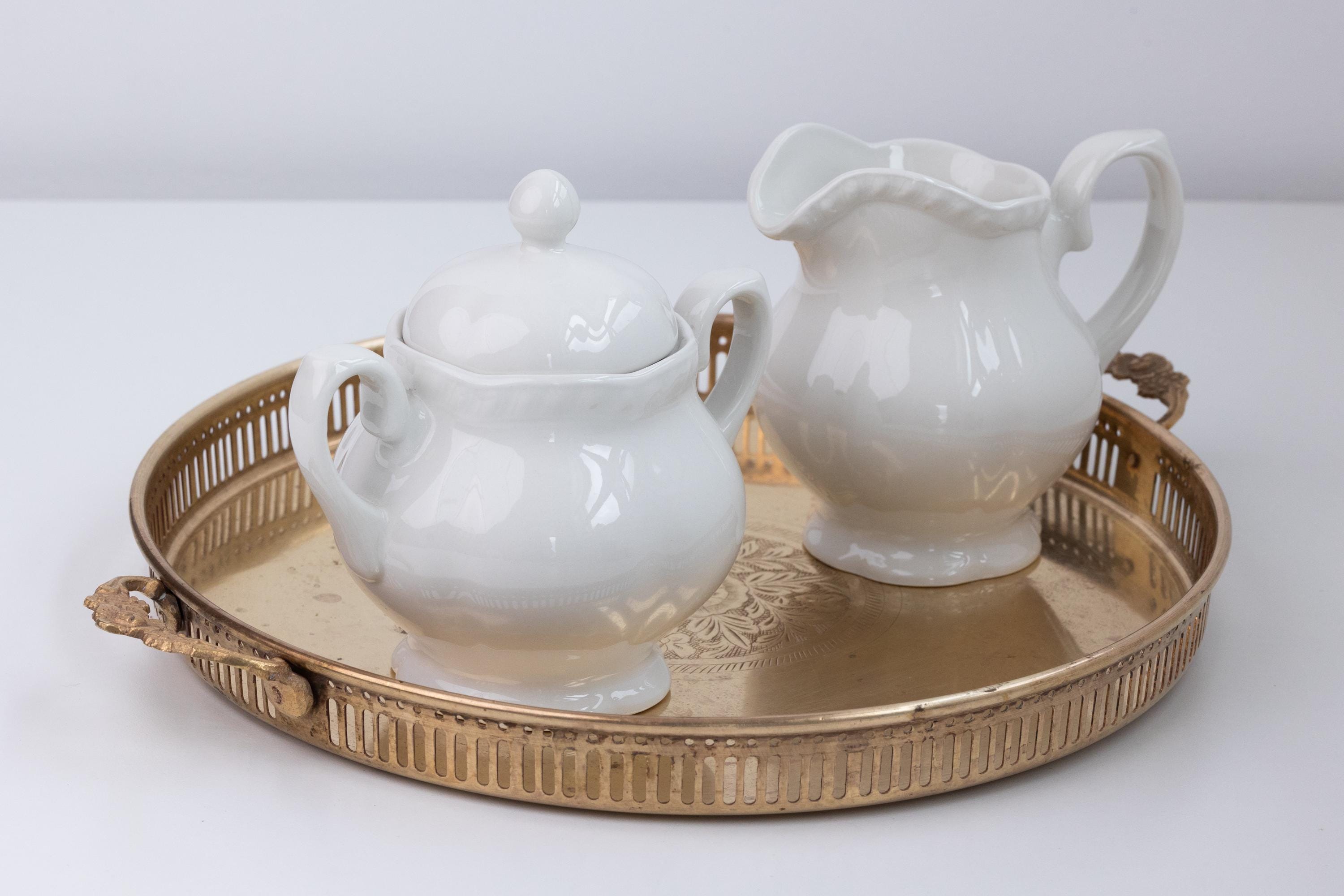 Vintage JOHNSON BROs set of sugar pot and creamer. Made in England