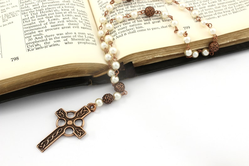 Anglican Prayer Beads with Celtic Cross, Swaravski or Czech Pearl Rosary, Anglican Rosary, Antique Copper Rosary, Protestant Rosary image 4