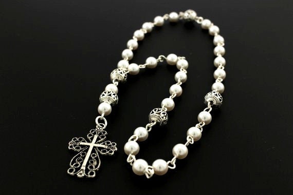 Anglican Prayer Beads Anglican Rosary Fleur-de-lis Cross in Antique Brass You Choose Pearl Color Anglican Prayer Beads Anglican Rosary Fleur-de-lis Cross in Antique Brass You Choose Pearl Color