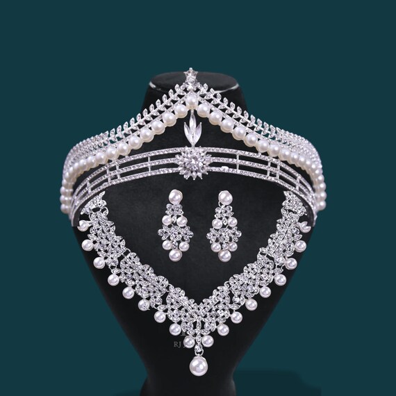 Bridal Pearl Tiara Set — Silver Wedding Necklace & Earrings  display picture 1