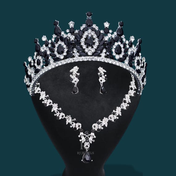 Elegant Black and Silver Tiara Amazon.com: Kilshye Silver Tiaras Princess Rhinestone Tiara  main image 3