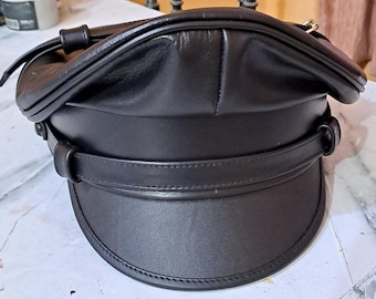 Gorra militar negra de cuero genuino Muir: gorra de motociclista, con visera, de policía y BLUF