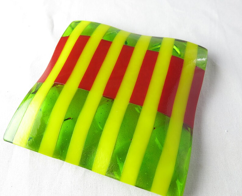 Optical Illusion Fused Glass Plate Etsy