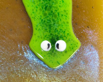 Planarian Flat Worm Fused Glass Dish