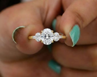 4.05 Carat Oval & Kegel Baguette Labor gewachsen Diamant Verlobungsring, Fünf Stein Ehering, IGI zertifiziert E VS1, 14K Goldring für Frauen