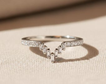 0.45 Carat E-F VVS VS Round & Baguette Lab Grown Diamond Ring, Delicate V Shape Chevron Ring, Anniversary Gift Ring For Women, 14k Gold Ring