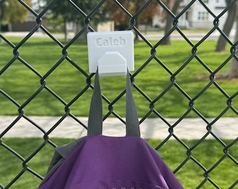 Gancho para valla de pickleball: organizador de bolsas y equipo deportivo