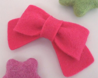 Felt hair clips, Baby girl, Hair accessories, Felt hair bows, School hair clips, Wool felt, Hair barrettes, Pink hair clip, Girls gift