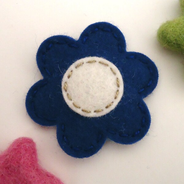 Felt hair clip -No slip -Wool felt -Dark blue flower -cream centre (stitch line in tan)