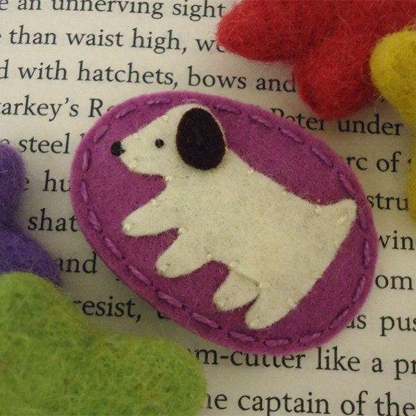 Felt hair clip -No slip -Wool felt -Cream puppy -orchid