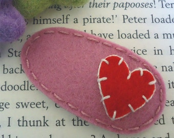 Felt hair clip -No slip -Wool felt -Vintage heart (red) -old pink