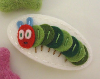 Felt hair clip -No slip -Wool felt -Ciel the caterpillar -ecru