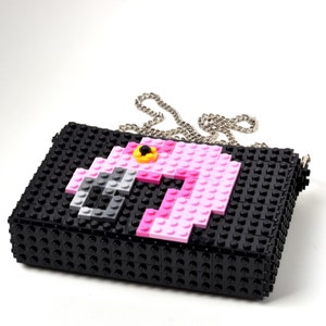 Black crossbody purse with flamingo made with LEGO® bricks FREE SHIPPING handbag trending fashion gift party wedding retro image 4