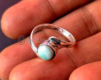 Handgemaakte larimar-ring: ronde edelsteen, 925 sterlingzilver