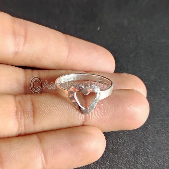 Hammered Sterling Silver Heart Ring: Dainty Love Ring - Etsy Canada