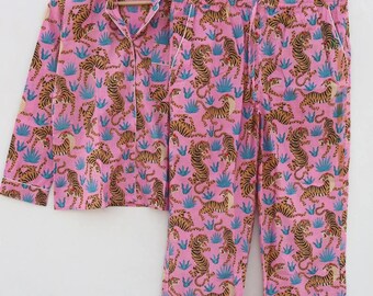 Handmade Tiger Print Pajama Set, Cotton Women Nightwear, Pink Sleepwear Set, Matching Lounge Set, Cute Animal Print Pajamas, Gift for Her