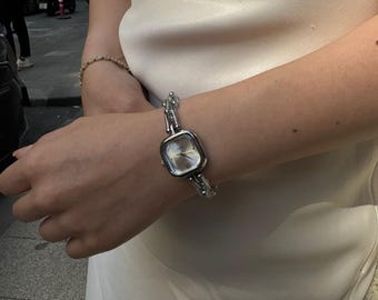 Mother of Pearl Dial Silver Color Strap Watch