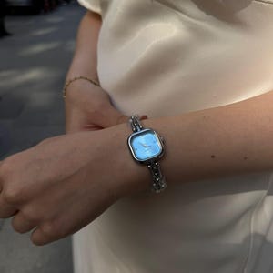 Blue Pearl Dial Chain Watch