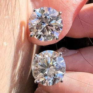 1.00 ct to 5.00 ct Round Cut Moissanite Stud Earrings in Push Back, Gift For Her