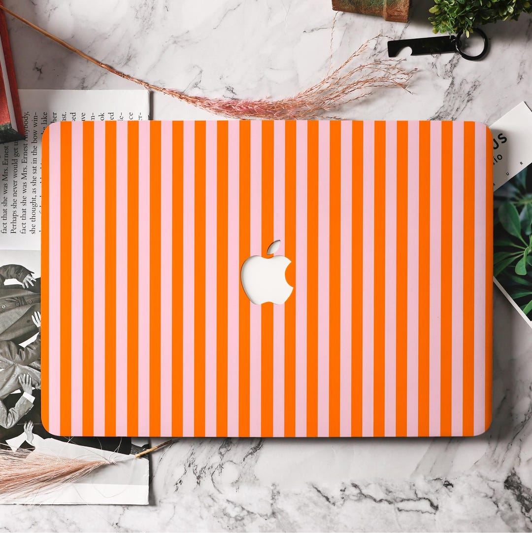 【未使用】MacBook Air M4 2025 ケース ストライプ柄 おしゃれ il_1080xN.7172327656_rzgn.jpg