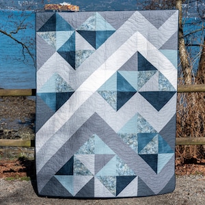 Pathways 2022 Throw Grey-Blue Colourway Quilt Pattern, Contemporary Quilt Pattern, Modern Quilt Pattern, Beginner Quilt Pattern