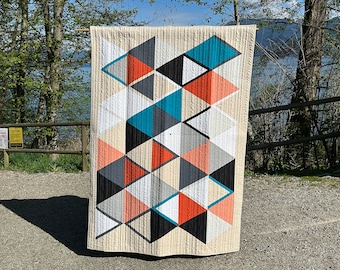 TriangulR Throw Quilt Pattern