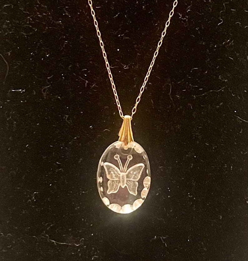 Vintage 14kt Gold Butterfly Necklace 18 Inches Long on Delicate Chain Pendant is 1 Inch Long and .5 Inches Wide image 1