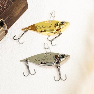 Personalisierte gravierte Fischen locken, benutzerdefinierte Köder, Vatertagsgeschenk, Fischer Geschenk für Papa Onkel Mann, Angeln Geschenk, Angeln Geschenke