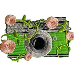 Patch Aufnäher Kamera Fotoapparat grün Blüten Romantisch, Vintage Foto Patch zum Aufnähen oder Aufbügeln, Geschenkidee DIY Streetwear