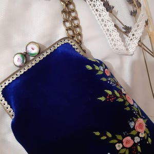 Bolso bandolera bordado a mano - bolso vintage de mujer - bolso bandolera vintage - bolso bandolera de terciopelo - bolso de terciopelo - bolso de terciopelo blanco