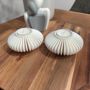 Modern & minimalist tealight holder