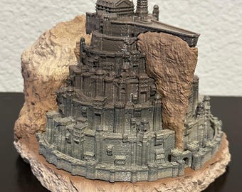 Caja de mazos de Minas Tirith – MTG Commander Vault / Ciudad Blanca de Gondor