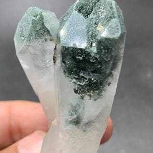 73g Quartz beautifully terminated crystals naturally formatted chlorite on tips of crystals bunch  Hashupa, Shigar Valley,Shigar District