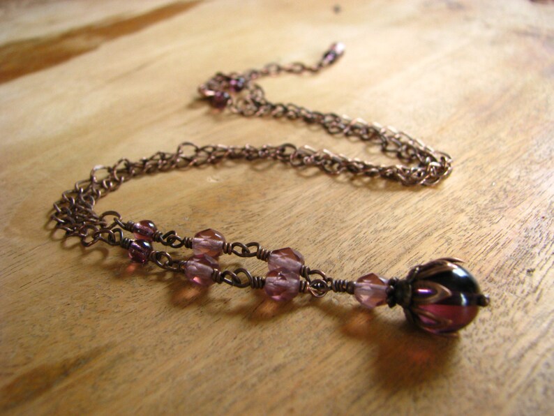 Vintage Style Purple Czech Glass and Antiqued Copper Necklace zdjęcie 2