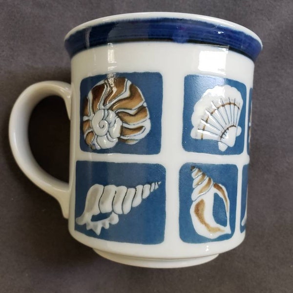 Vintage Otagiri Mug with Seashell Vignettes, Blue and Brown, Original Tag, NEW condition