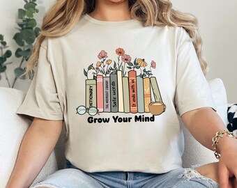 Literary Graphic Tee, Floral Book Design, Vintage Boho Style (633063)