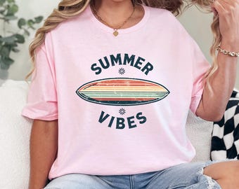 Summer Vibes Surfboard Shirt, Retro Beach Vacation Shirt, Tropical Ocean Summer Graphic Shirt, Beach Lovers Tee 635959