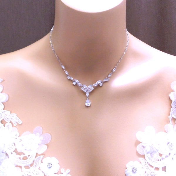 Bijoux de mariage collier de mariée bal de promo demoiselle d'honneur chaîne en argent rhodié collier d'oxydes de zirconium cubiques blanc clair collier marquise tour de cou délicat