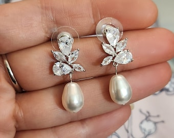 wedding bridal jewelry earrings bridesmaid gift prom party rhodium silver marquise post cubic zirconia earrings soft white pear pears