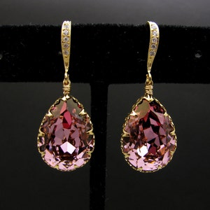 Pendientes de gancho dorados con circonita cúbica y cristales de imitación en forma de lágrima de color rosa antiguo para dama de honor en fiesta de graduación en PLATA DE LEY