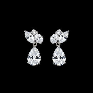 joyería nupcial para bodas, regalos para damas de honor, fiestas de graduación, Navidad, concursos de belleza, pendientes de rodio con tres circonitas cúbicas, pendientes de botón, pendientes de lágrima con múltiples piedras y tres circonitas cúbicas.