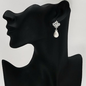 bridal jewelry wedding christmas bridesmaid white gold plated post marquise cubic zirconia earrings soft white crean teardrop shell pearl